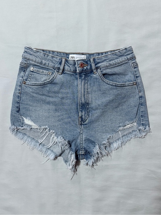Zara Pants - Zara High Rise Light Wash Distressed Frayed Jean Denim Shorts Size 6 | 28